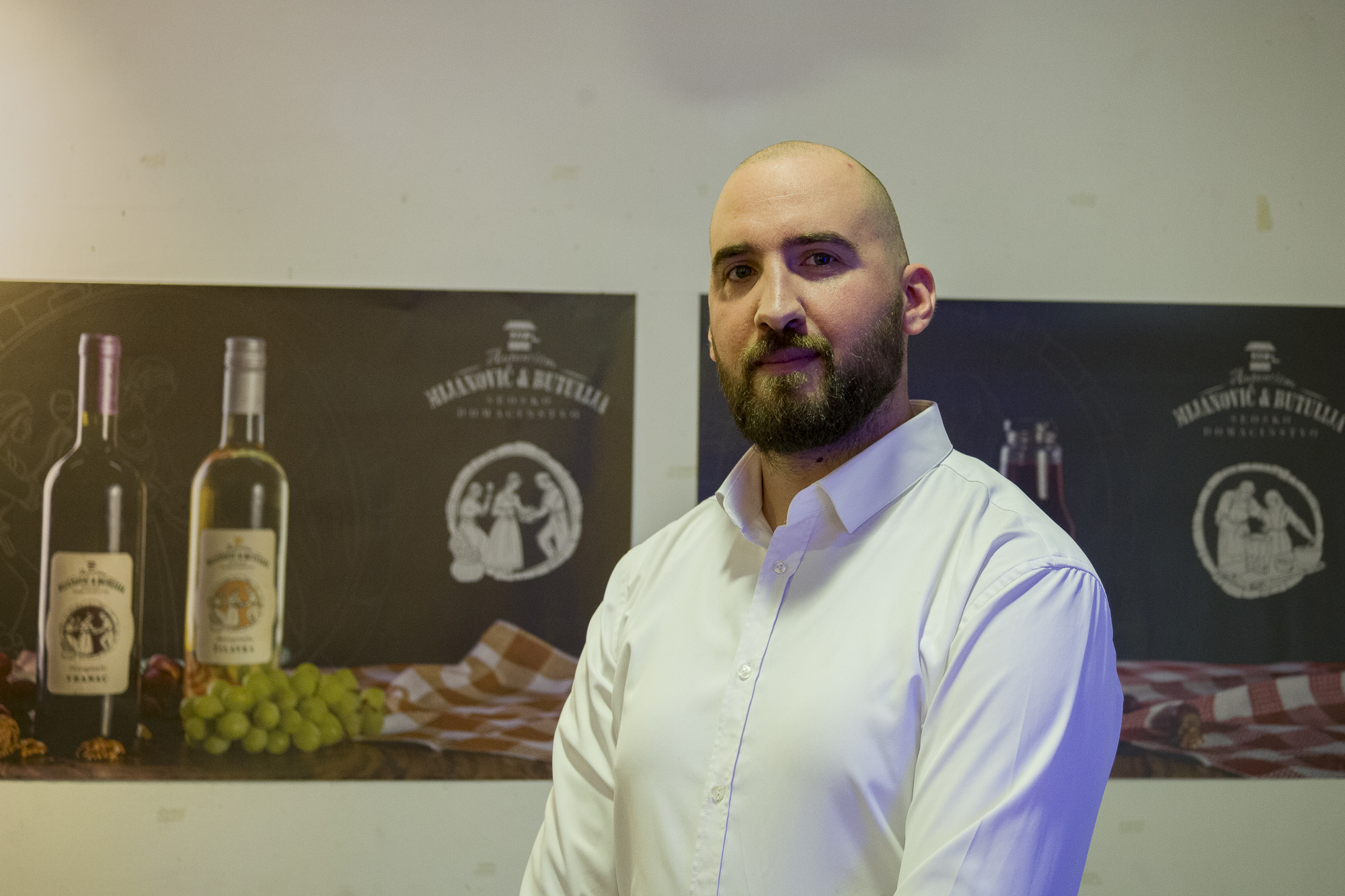 ИЛИЈА БОРКОВИЋ ОДБРАНА ЗАВРШНОГ РАДА  – ВИЗУЕЛНИ ИДЕНТИТЕТ СЕОСКОГ ДОМАЋИНСТВА „МИЈАНОВИЋ И БУТУЛИЈА“